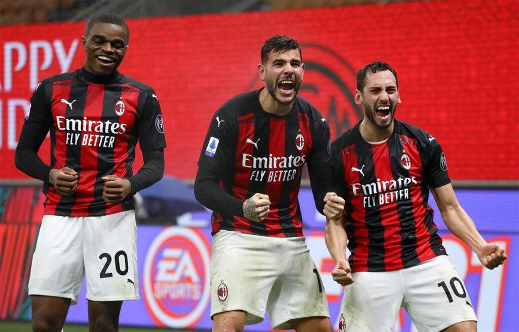 Thắng kịch tính Lazio, AC Milan kết thúc năm 2020 ở ngôi đầu Serie A