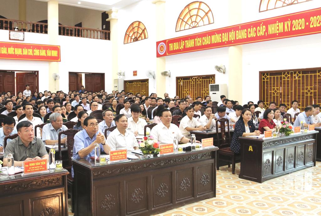 Đoàn Đại biểu Quốc hội tỉnh tiếp xúc cử tri Nho Quan
