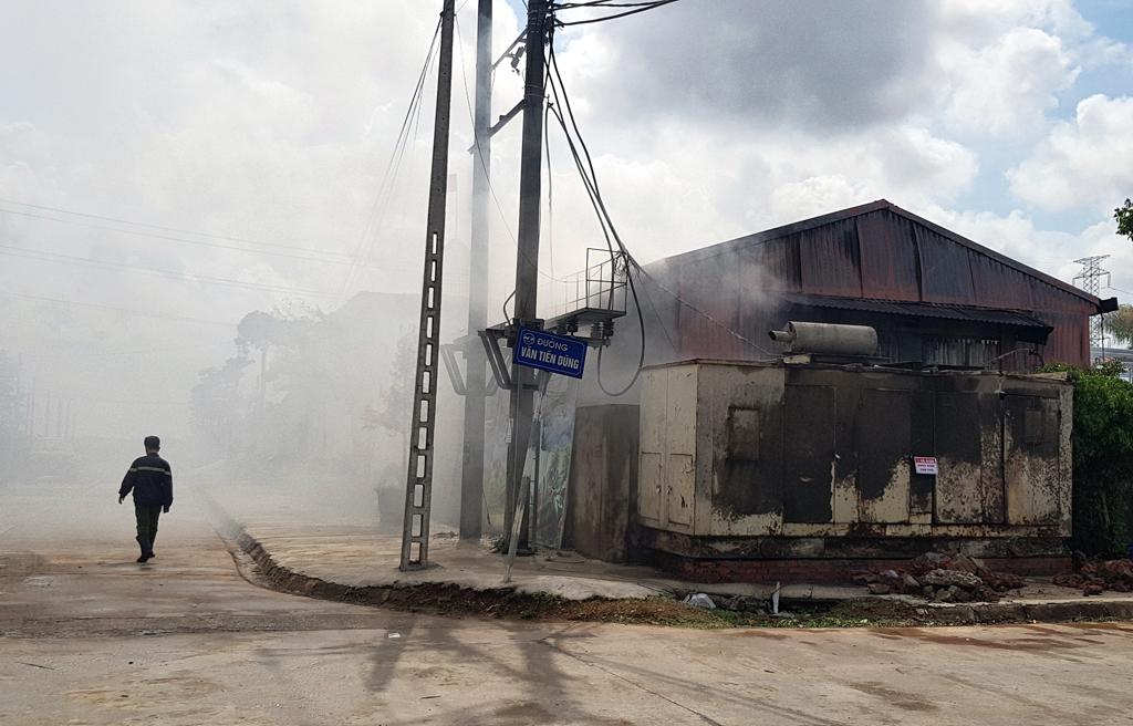 Cháy lớn tại khu vui chơi "Công viên khủng long"