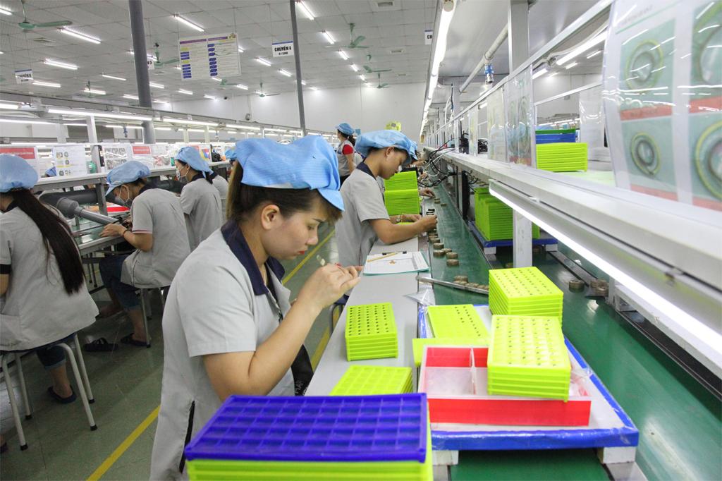 Phát triển công nghiệp góp phần nâng cao thu nhập cho người dân