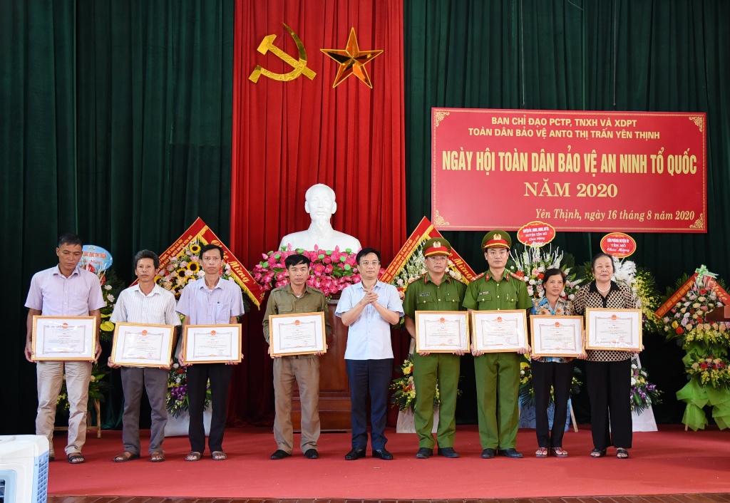 Thị trấn Yên Thịnh tổ chức ngày hội "Toàn dân bảo vệ an ninh Tổ quốc"