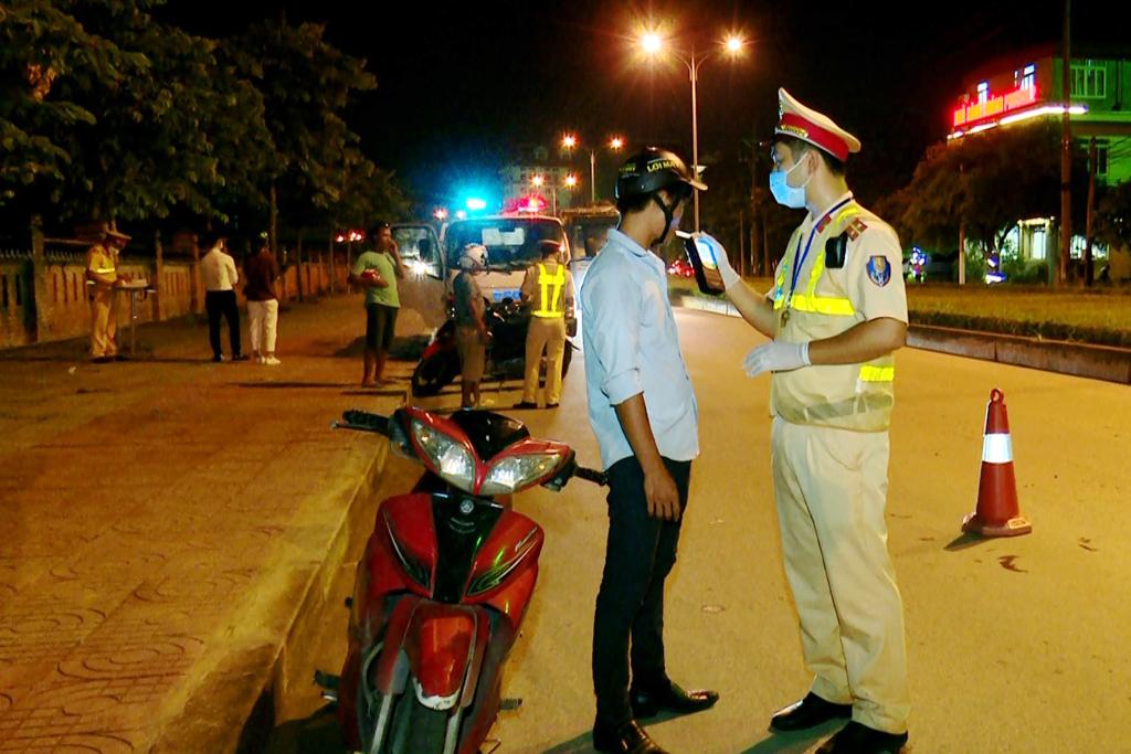 Phấn đấu giảm tai nạn giao thông trong Tháng An toàn giao thông