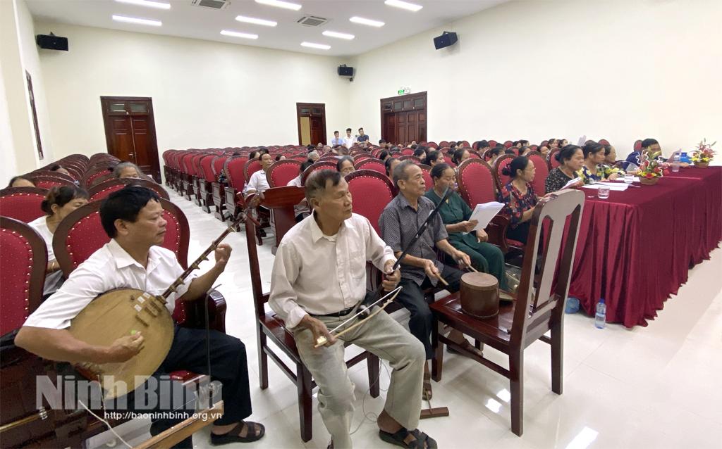 Khai mạc lớp tập huấn hát chèo, hát văn huyện Yên Mô