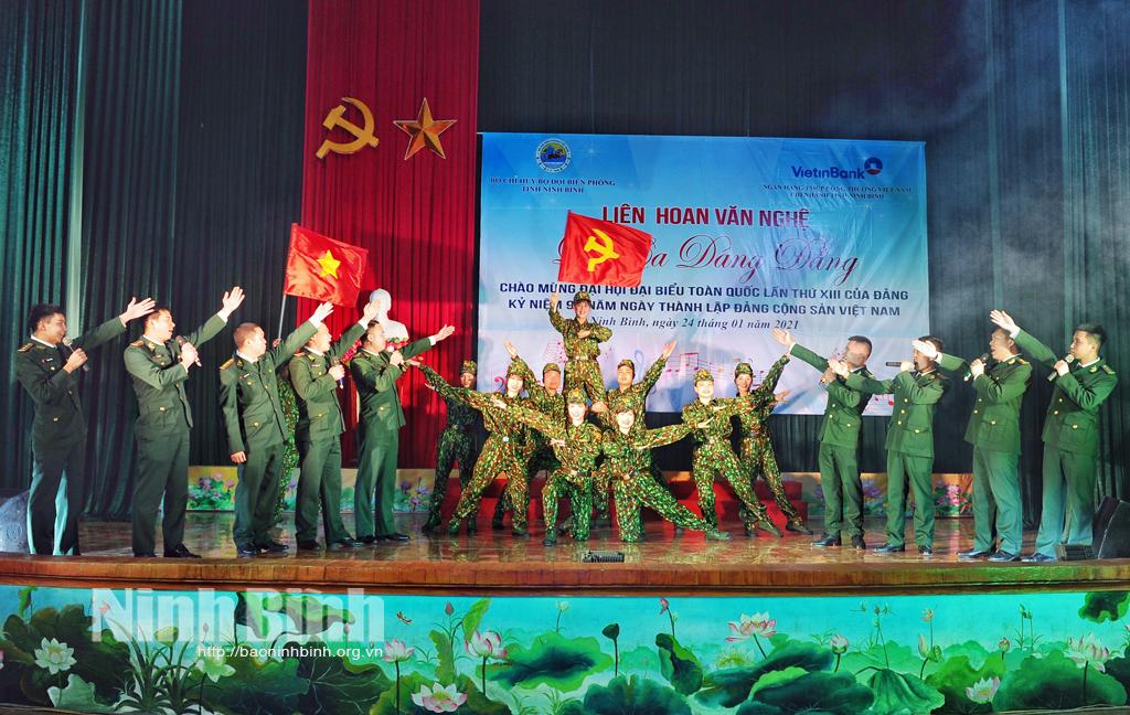 Chương trình văn nghệ "Lời ca dâng Đảng"