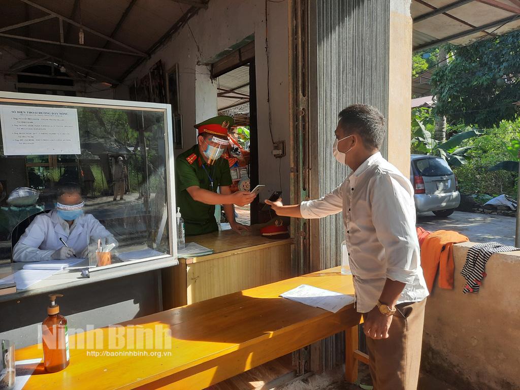 Không thực hiện test nhanh kháng nguyên SARS-CoV-2 tại các chốt kiểm soát dịch