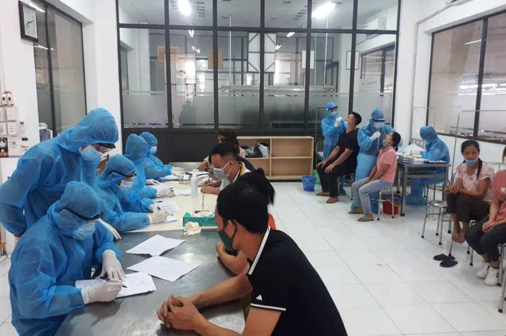 Lấy trên 6.900 mẫu xét nghiệm tại Công ty TNHH giày ADORA