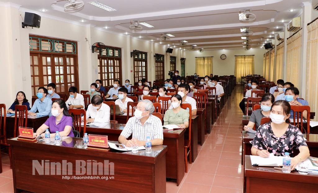 Bồi dưỡng giảng viên các trung tâm chính trị cấp huyện