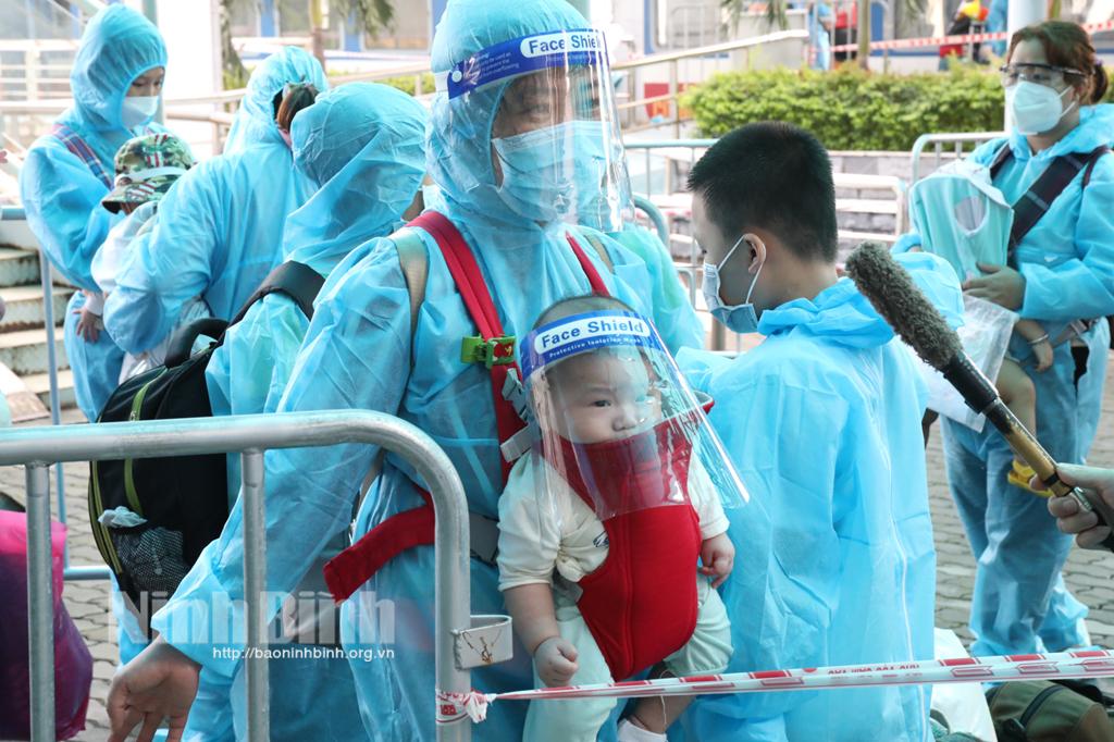 Ninh Bình tiếp tục thực hiện việc đón người dân từ các tỉnh phía Nam trở về quê các đợt tiếp theo