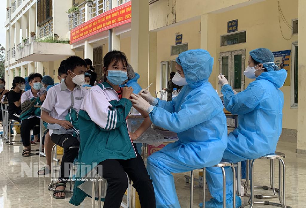 Ninh Bình tổ chức tiêm phòng cho trẻ em từ đủ 12 tuổi trở lên