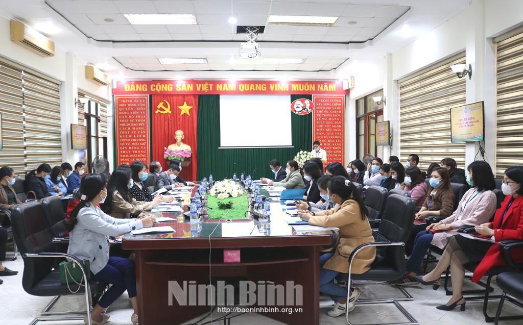 Bồi dưỡng kiến thức, kỹ năng tuyên truyền về dân tộc, tôn giáo
