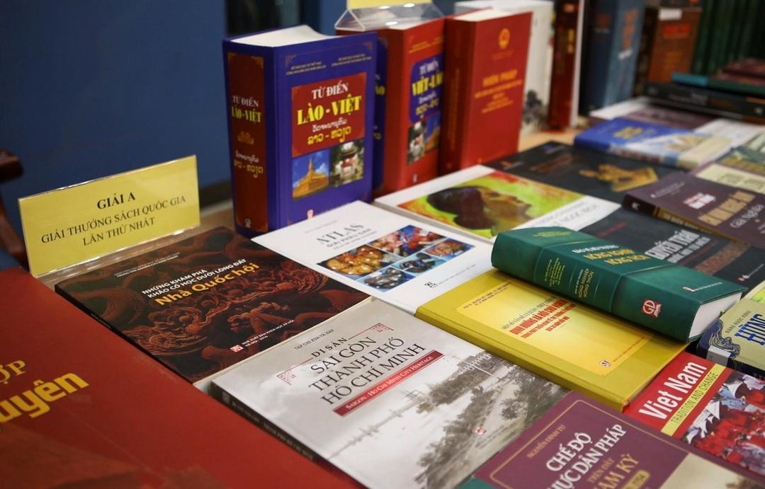 Vinh danh 'Bài thơ của một người yêu nước' ở Giải thưởng Sách quốc gia