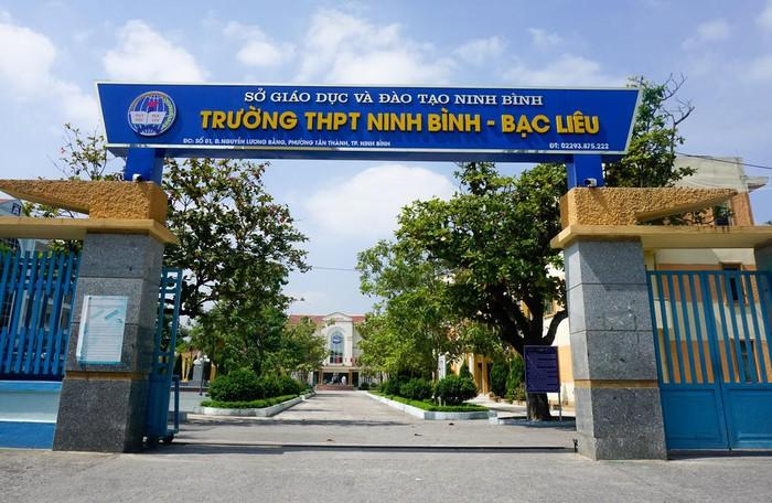 Ninh Bình: Tạm đình chỉ chức vụ một hiệu trưởng để phục vụ công tác điều tra