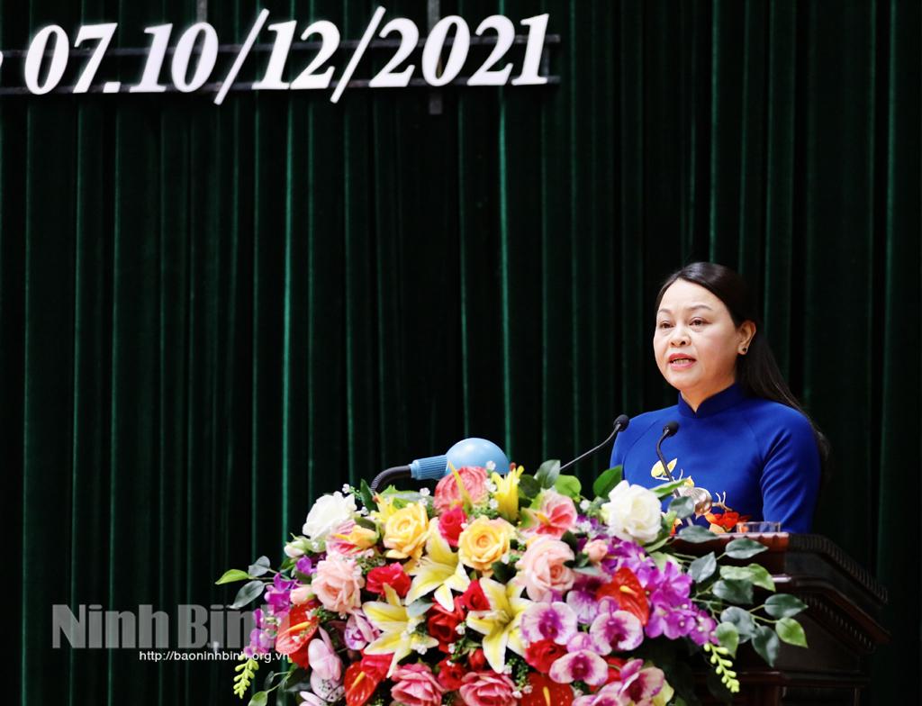 "Mong đợi những ý kiến đóng góp, hiến kế của đại biểu HĐND tỉnh vào những vấn đề lớn, vấn đề khó và giải pháp đột phá để phát triển kinh tế - xã hội của tỉnh trong năm 2022 và những năm tiếp theo"(*)