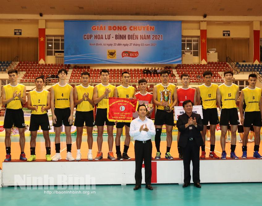 Đội bóng nam Tràng An - Ninh Bình và đội nữ VTV Bình Điền - Long An giành chức vô địch giải bóng chuyền Cúp Hoa Lư - Bình Điền 2021