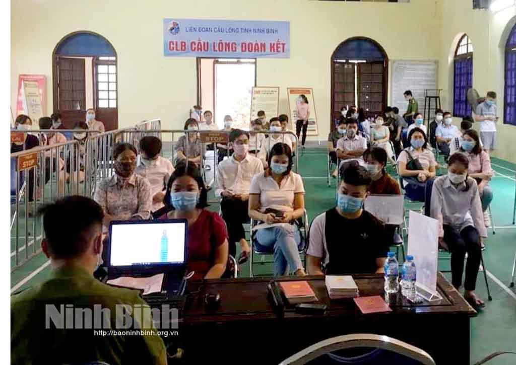 Thành phố Ninh Bình hoàn thành trước thời hạn cấp thẻ căn cước công dân gắn chíp điện tử