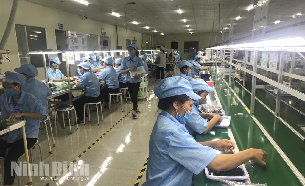 Đảm bảo sức khỏe cho người lao động trong thời tiết nắng nóng