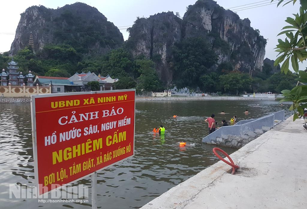 Nguy cơ mất an toàn tại những bãi tắm tự phát