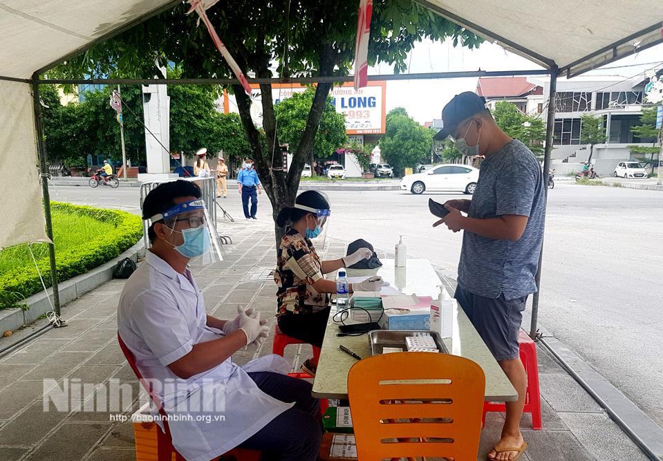 Ninh Bình triển khai một số nội dung phòng chống dịch COVID- 19 trong tình hình mới