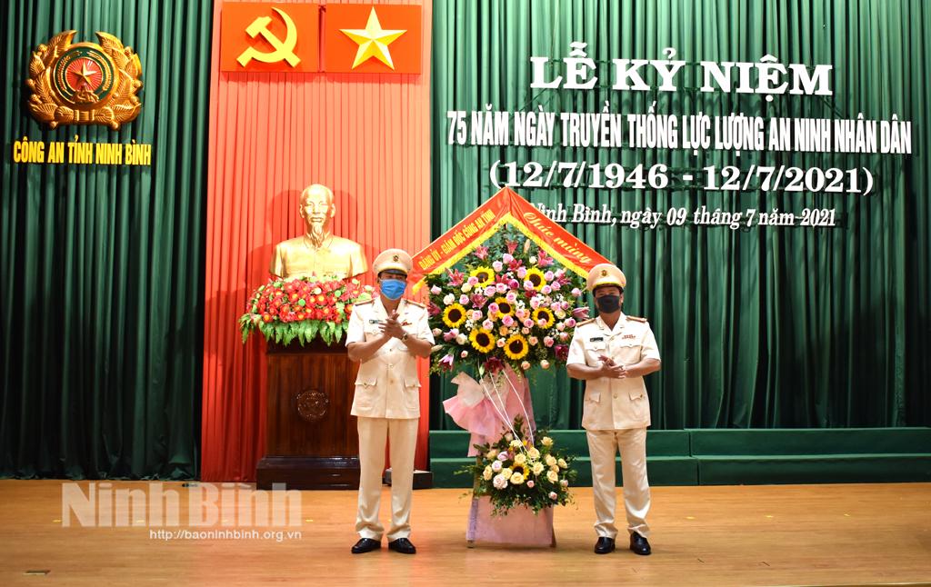 Công an tỉnh tổ chức kỷ niệm 75 năm ngày truyền thống lực lượng An ninh nhân dân