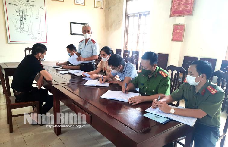 Phạt 5 triệu đồng hành vi đăng tải thông tin phản cảm, không phù hợp với thuần phong mỹ tục trên Youtube