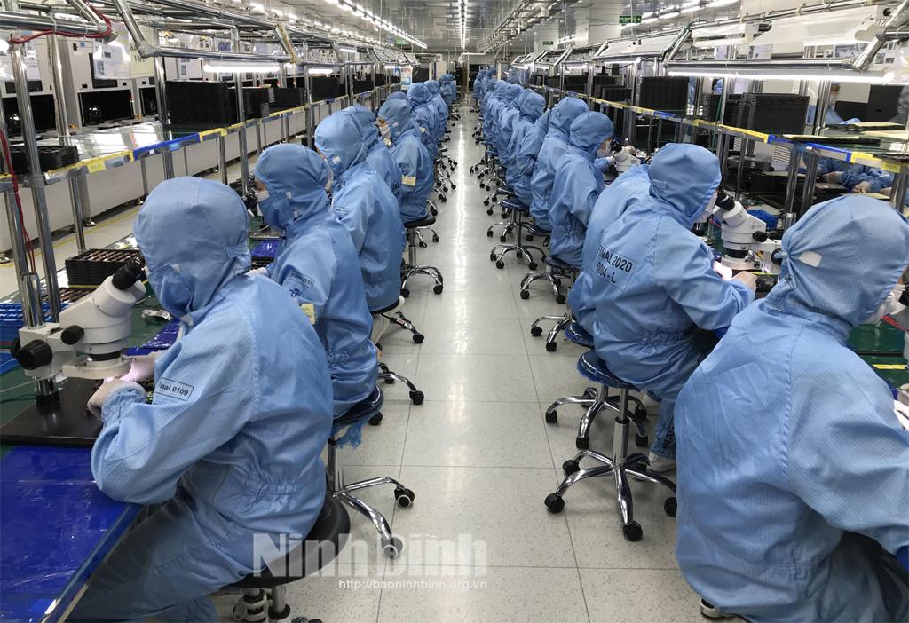 Tốc độ tăng trưởng ngành công nghiệp giảm do dịch COVID-19