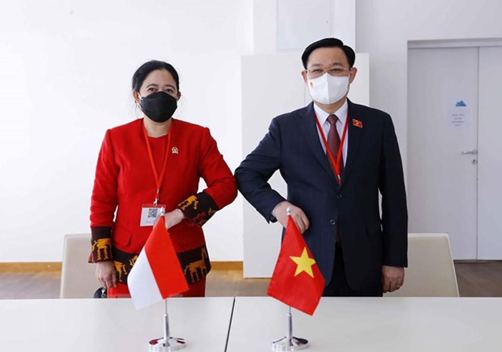 Chủ tịch Quốc hội Vương Đình Huệ hội kiến Chủ tịch Hạ viện Indonesia