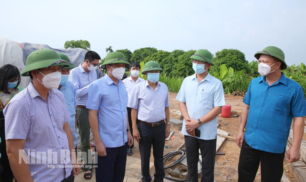 Lãnh đạo UBND tỉnh kiểm tra một số công trình phòng, chống lụt bão trên địa bàn huyện Kim Sơn