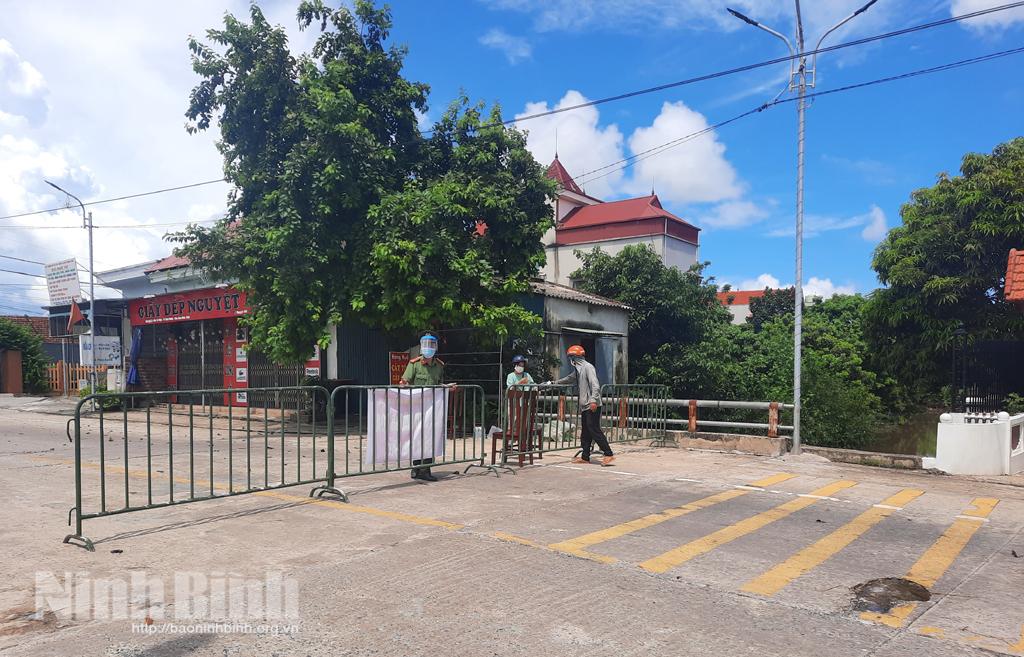 Kim Sơn: Hơn 300 trường hợp vi phạm quy định phòng, chống dịch trong 14 ngày giãn cách xã hội