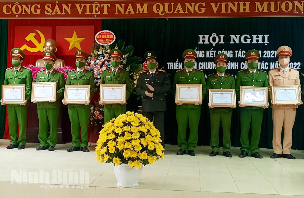Công an thành phố Ninh Bình triển khai nhiệm vụ công tác năm 2022