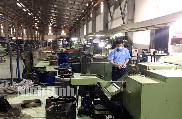 Tăng cường đối thoại để bảo vệ người lao động