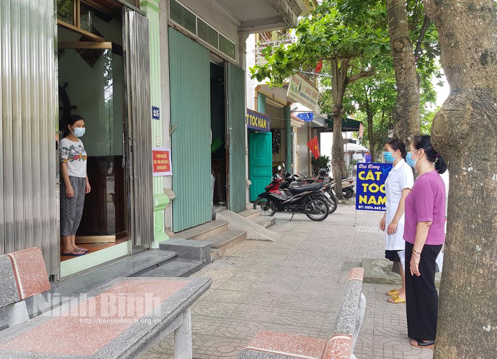 Sở Y tế Ninh Bình điều chỉnh khái niệm và xét nghiệm SARS-CoV-2 để phát hiện người mắc COVID-19 và cho người bệnh COVID-19 ra viện