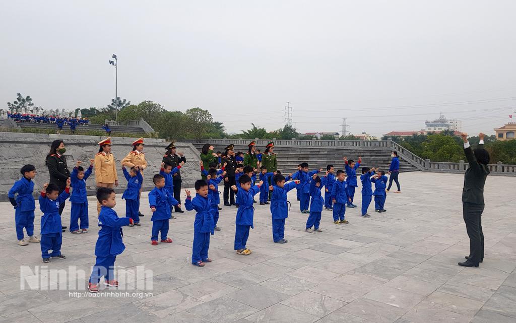 UBND tỉnh chỉ đạo tăng cường phòng, chống bạo lực, xử lý hành vi hành hạ, xâm hại trẻ em