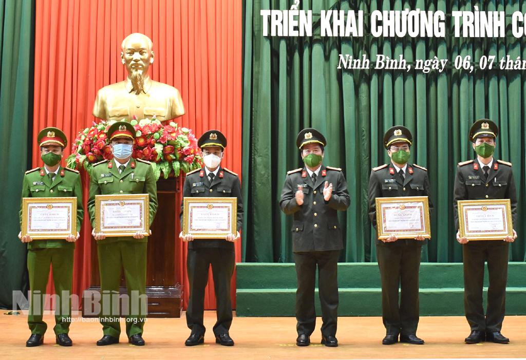 Đảng ủy Công an tỉnh tổng kết công tác Đảng năm 2021