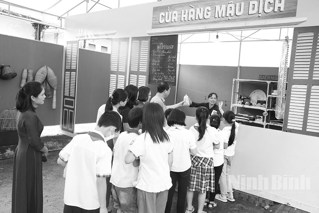 Hấp dẫn không gian trưng bày "Dấu ấn thời bao cấp"