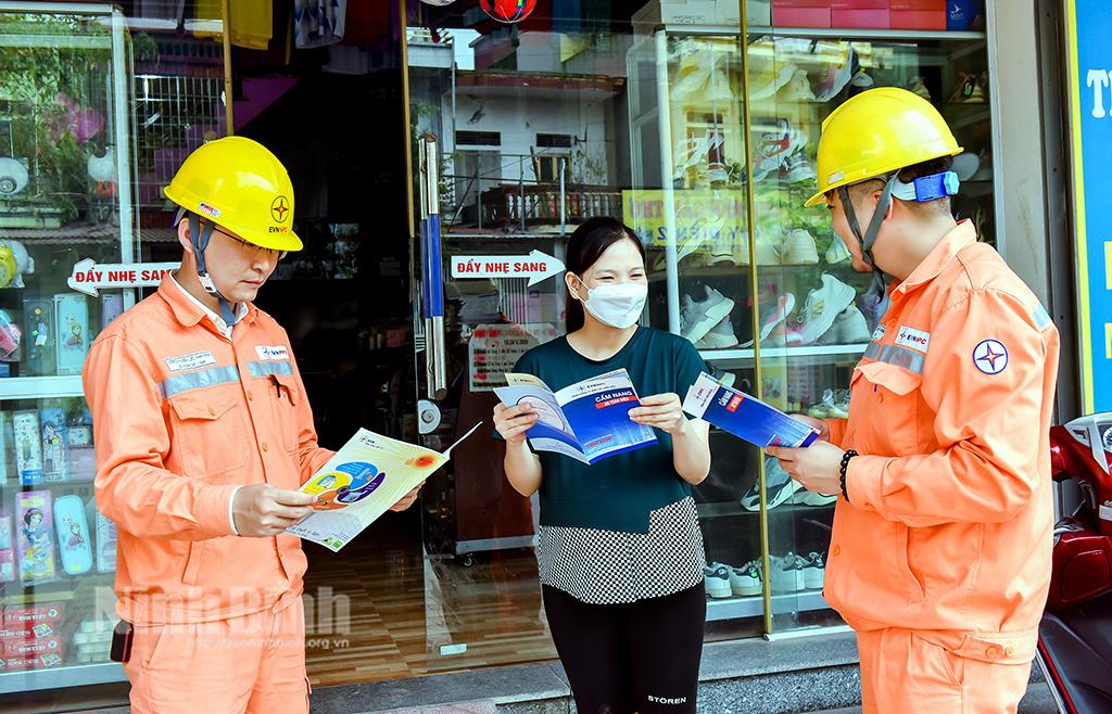 Công ty Điện lực Ninh Bình chủ động đảm bảo cấp điện dịp Tết