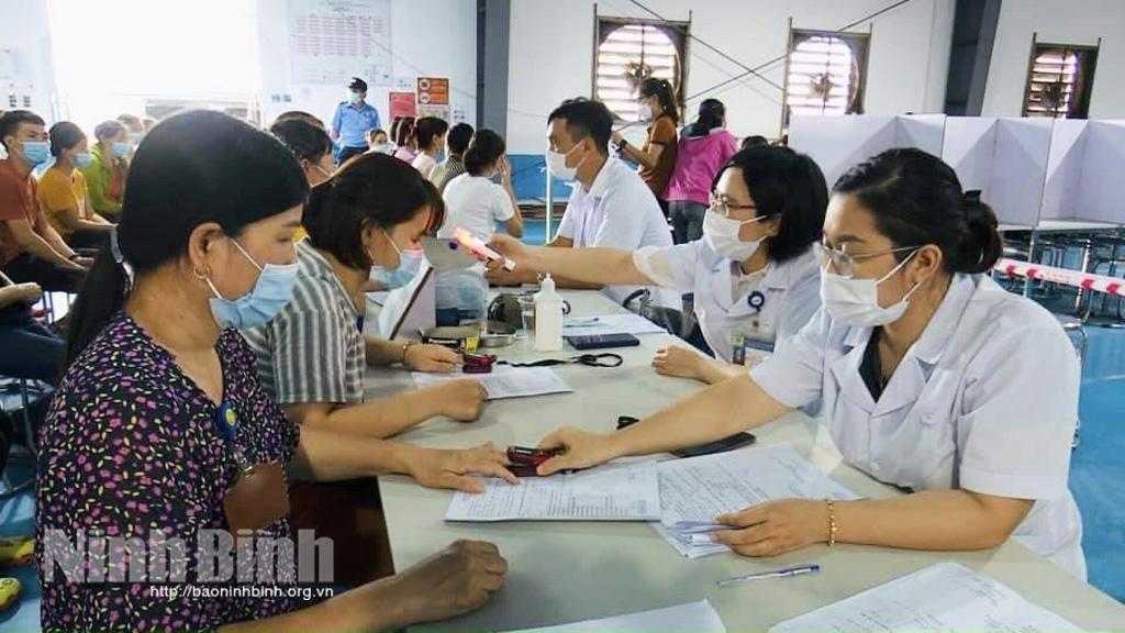 Hội Phụ nữ Bệnh viện Công an tỉnh, nỗ lực tham gia phòng chống dịch COVID-19 tại cộng đồng