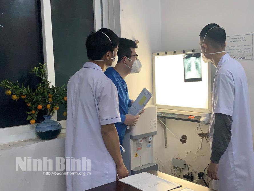 Ngày 8/2, số ca mắc COVID-19 tăng vọt với 999 ca bệnh