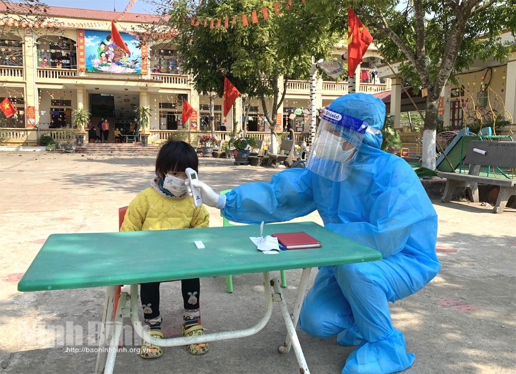 Số ca bệnh COVID-19 mắc mới giảm đáng kể