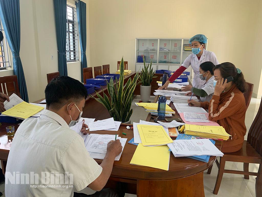 Ngày 5/3, số ca mắc COVID-19 mới giảm 300 ca so với hôm qua