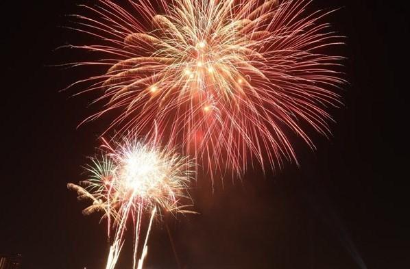 Bắn pháo hoa khai mạc SEA Games 31 tại Sân vận động Mỹ Đình