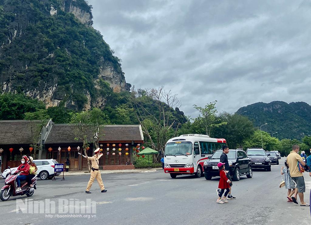 Đảm bảo an ninh trật tự tại Khu du lịch sinh thái Tràng An