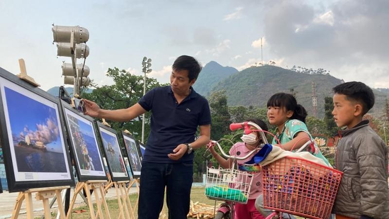 Triển lãm ảnh về chủ quyền biển, đảo trên cực Bắc Tổ quốc