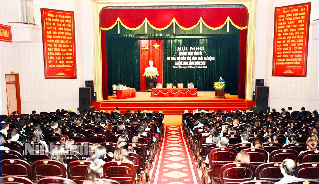 Thường trực Tỉnh ủy đối thoại với cán bộ công đoàn, công nhân lao động