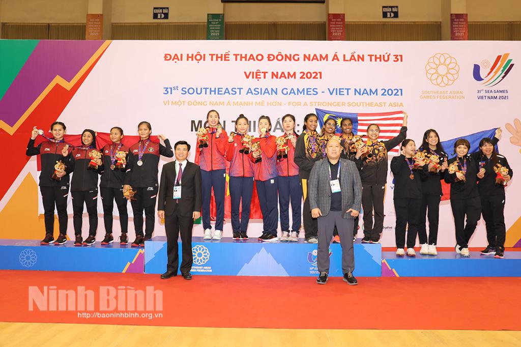 Đoàn tuyển Việt Nam giành vị trí thứ nhất môn Karate trong khuôn khổ SEA Games 31