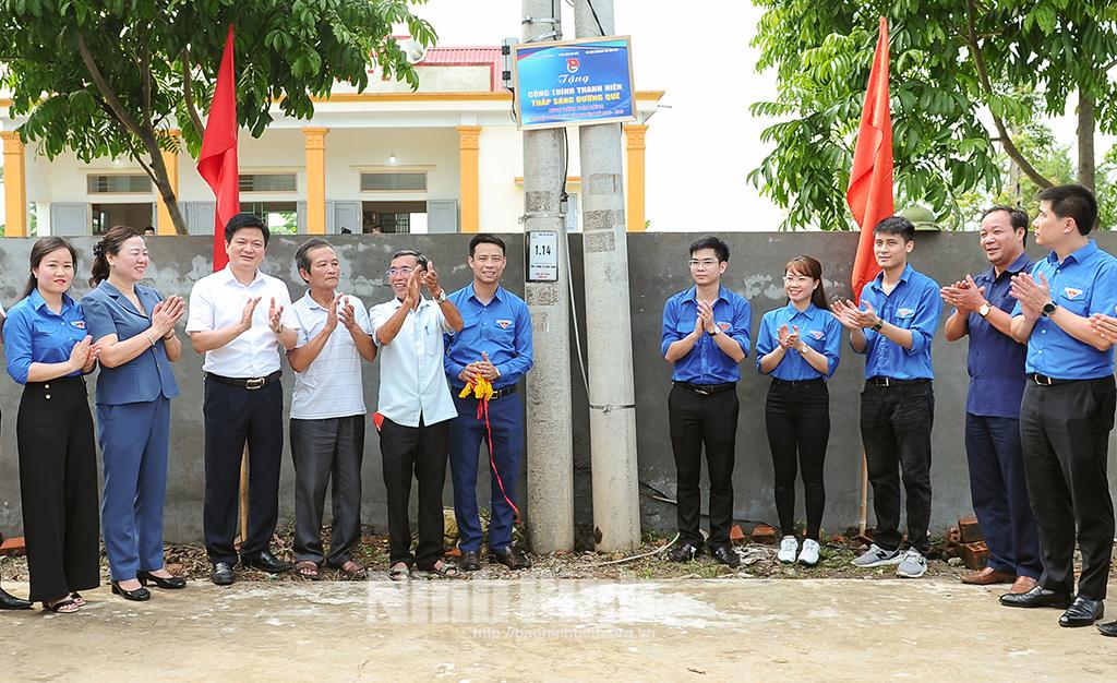 Khánh thành và bàn giao công trình thanh niên