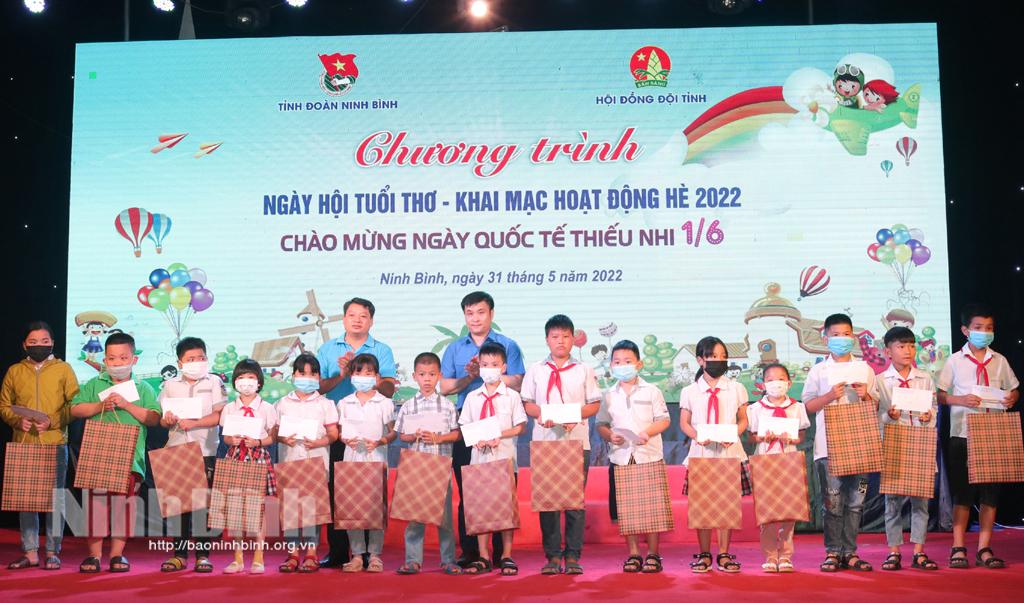 Tổ chức Chương trình Ngày hội tuổi thơ năm 2022