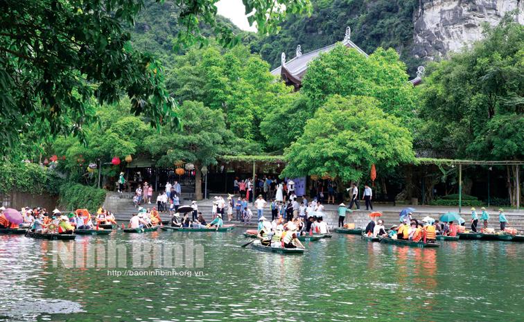 Kỳ vọng từ sự "bùng nổ" của hoạt động du lịch