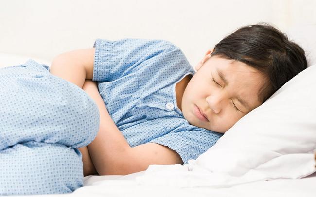 Chuyên gia chỉ cách xử trí trẻ nôn trớ, rối loạn tiêu hóa