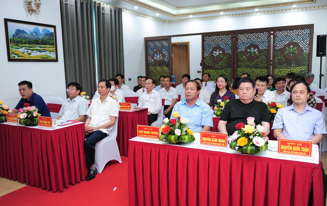 Công bố Quyết định thành lập chi bộ Hội Doanh nghiệp huyện Hoa Lư