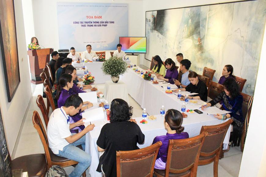 Xây dựng mạng lưới truyền thông để phát huy giá trị tác phẩm mỹ thuật